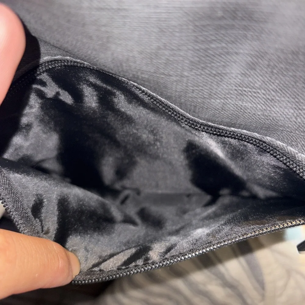 Original Plano Hanging Multi Compartment Zip Up Toiletry Bag Grey Color